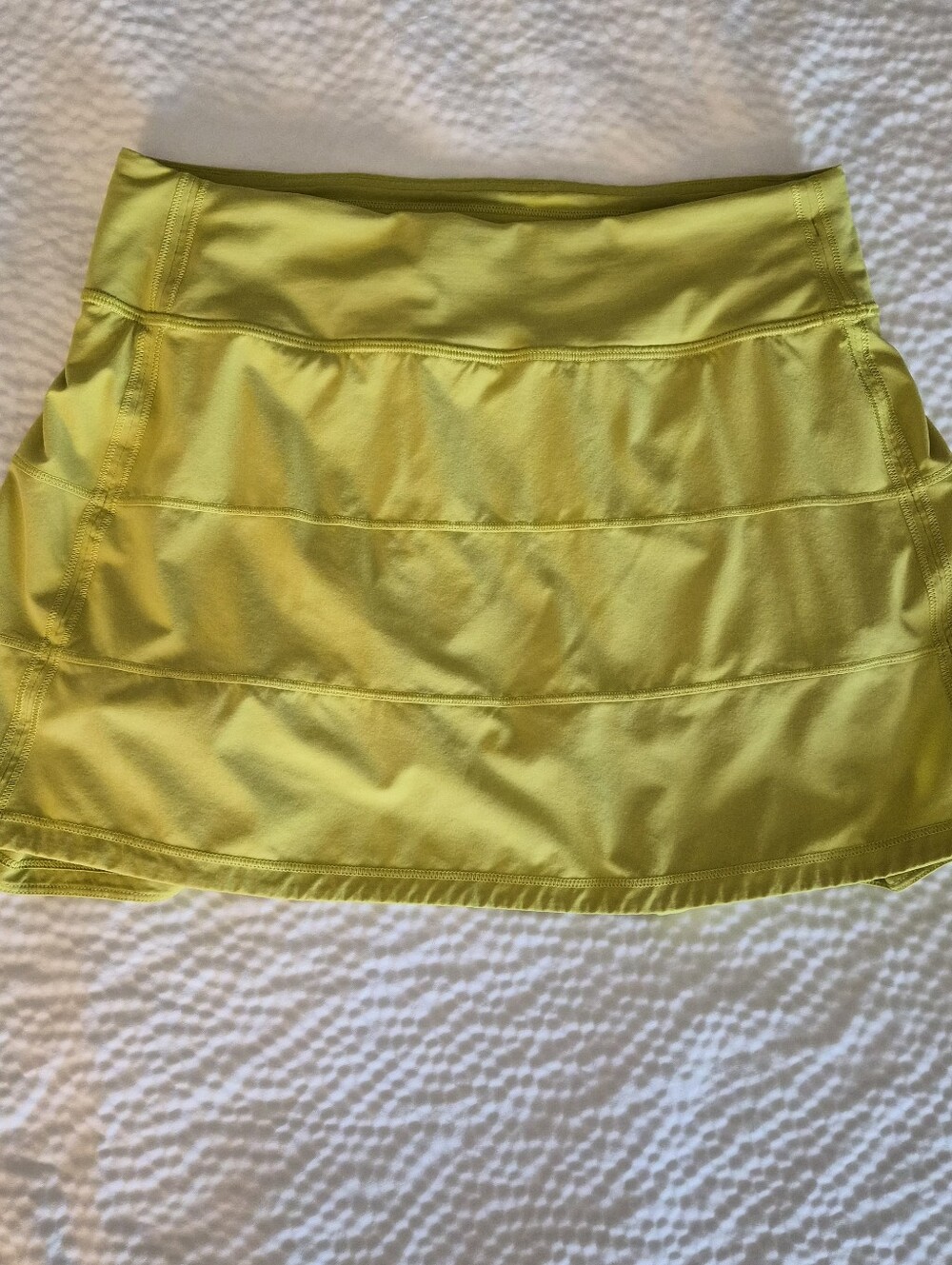 Lulu Lemon Pace Rival Yellow Serpentine Tennis Skirt w/ Skorts - Size 4 Tall